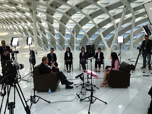 中国明年经济增速达9%？听世行前高官这么说