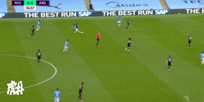 半场:斯特林破门马赫雷斯单刀被扑,曼城1-0阿森纳