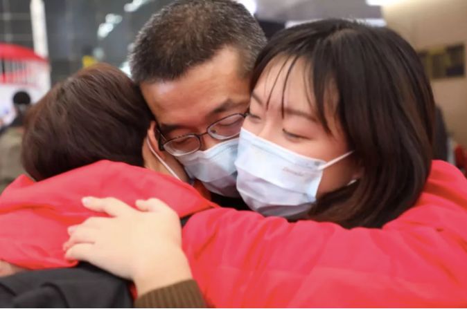 送上您的祝福，为千里驰援的他们祈愿