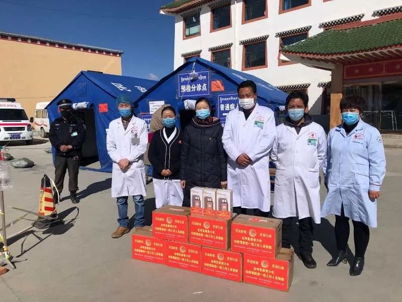 甘南州各级共青团组织代表各族青少年慰问3500名疫情防控一线工作人员