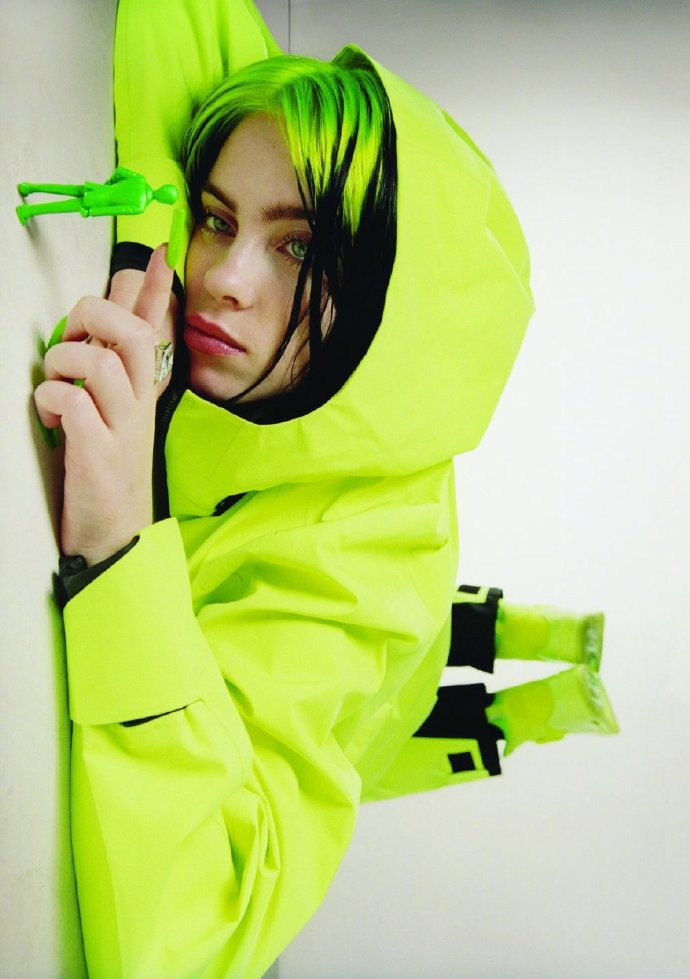 billieeilish登上时尚杂志封面