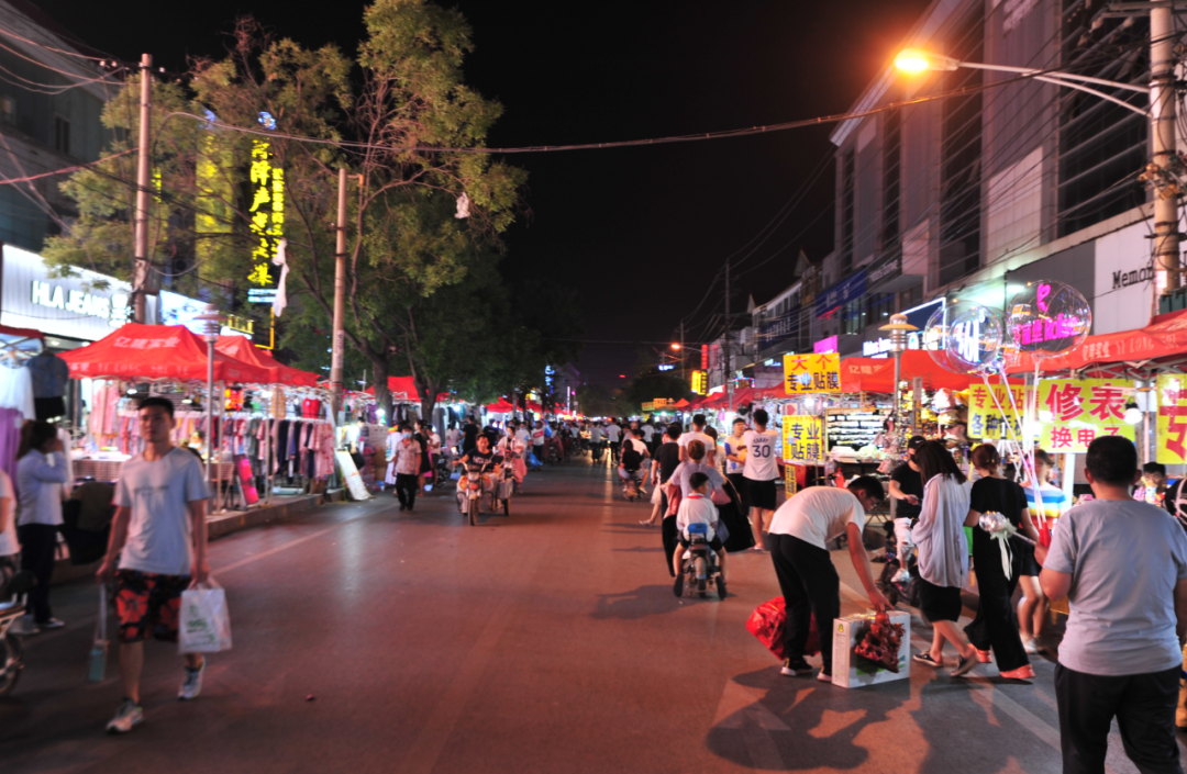 菏泽夜市杠把子——东方红大街,好久不见