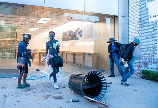 苹果公司 抗议者 苹果商店 苹果 疫情 美国 门店 iphone