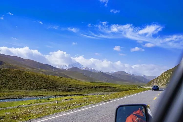 新疆独库公路:自驾旅游者的视觉天堂