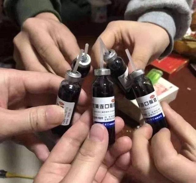 双黄连真的有效吗？我们半夜联系了上海药物所