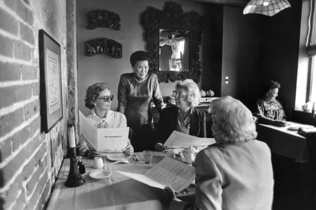 100岁的“中餐女王”，曾用半个世纪改变了美国