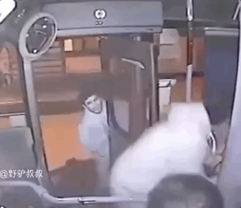 新冠时期的罪犯，太好笑了