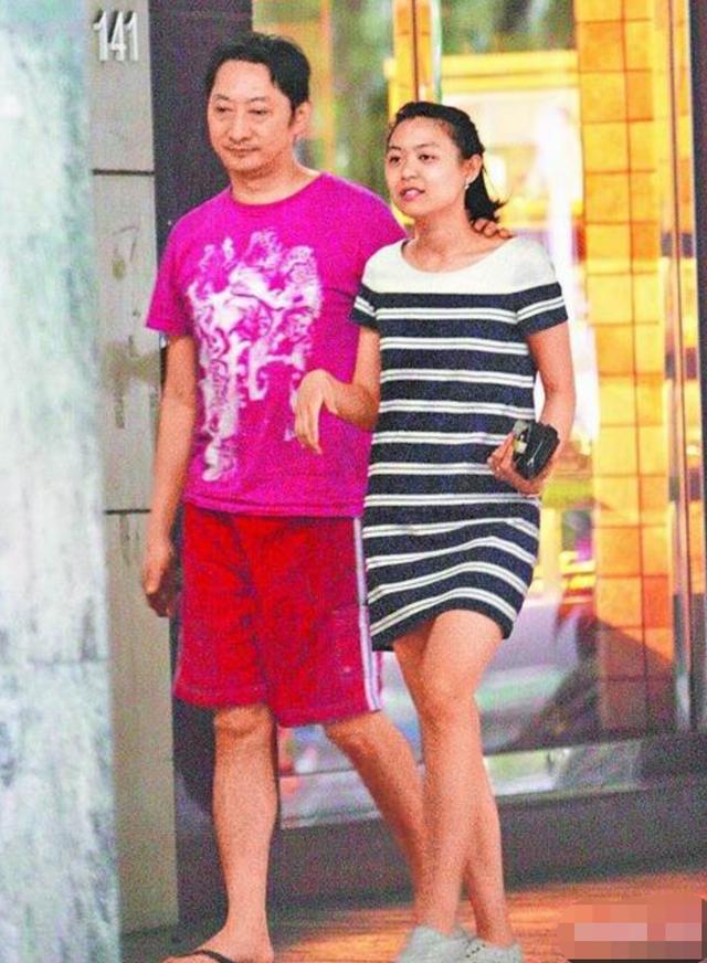 丈母娘终于点头!53岁九孔成功求婚小15岁女友,曾怕恋情见光死