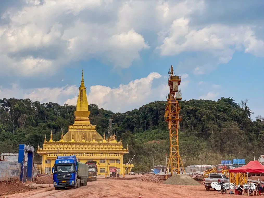 实拍老挝磨丁经济特区中国人正在大搞基建号称是下一个深圳