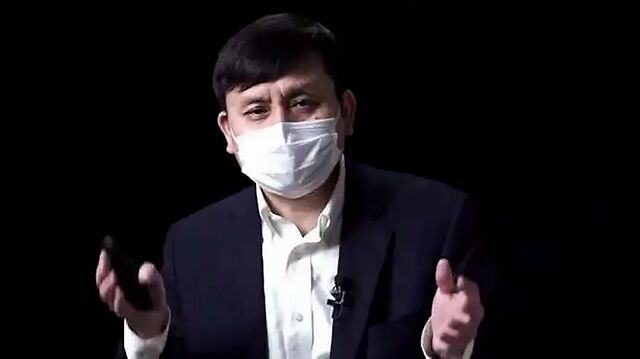 给张文宏扣帽子的“王小石”才是互联网的一碗毒粥