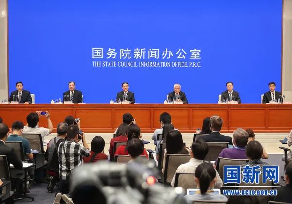 中国国务院新闻办公室7日发布《抗击新冠肺炎疫情的中国行动》白皮书.