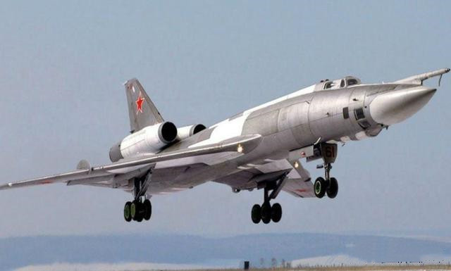 红色背鳍,苏联神秘的超音速轰炸机,图-98超音速轰炸机