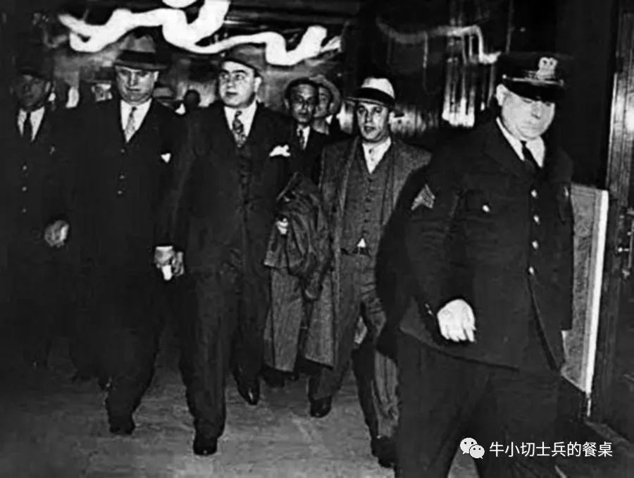 国父退休家酿酒，抗税禁酒扰百年：美国与威士忌