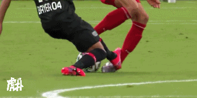 德国杯:莱万梅开二度阿拉巴格纳布里建功,拜仁4-2勒沃库森夺冠