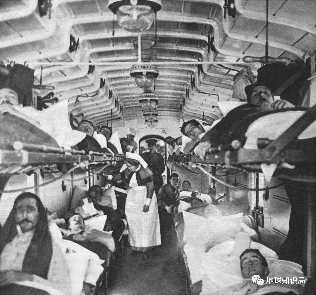 百年来最凶猛传染病，如何从天灾变成人祸？