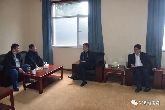 兴县高海清到山西静兴高速公路土建8标视察指导征拆工作