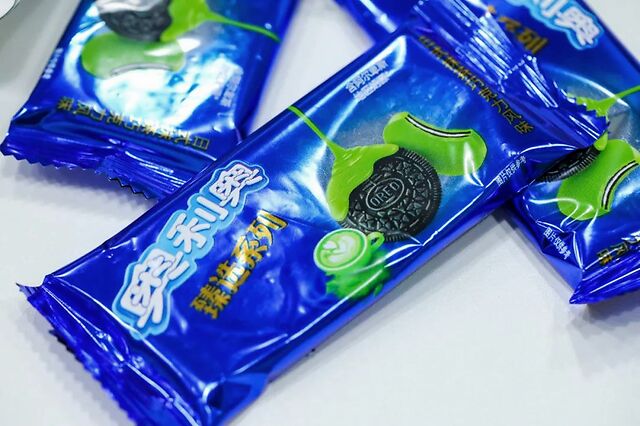 奥利奥春季新品 与以往的风格不同 这次的奥利奥"绿"到了外面
