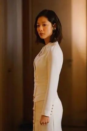 真正的时髦男女,活在30年前的国产剧里