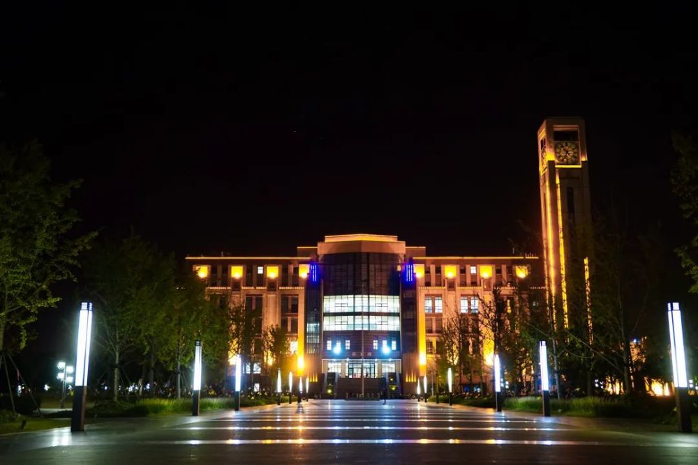 松江大学城夜景美图每一盏点亮的灯都有故事