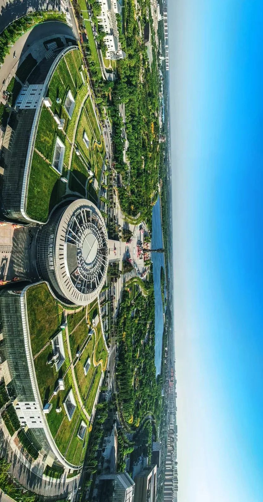 为了表现南湖全景 本文横图使用较多 请注意观看 人们 常用 "宝石"