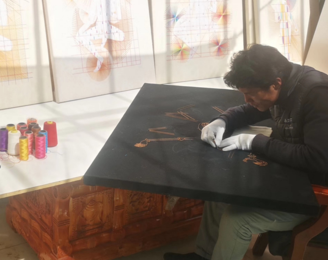 最后通公路,最后连电网,都无法阻止西藏人……