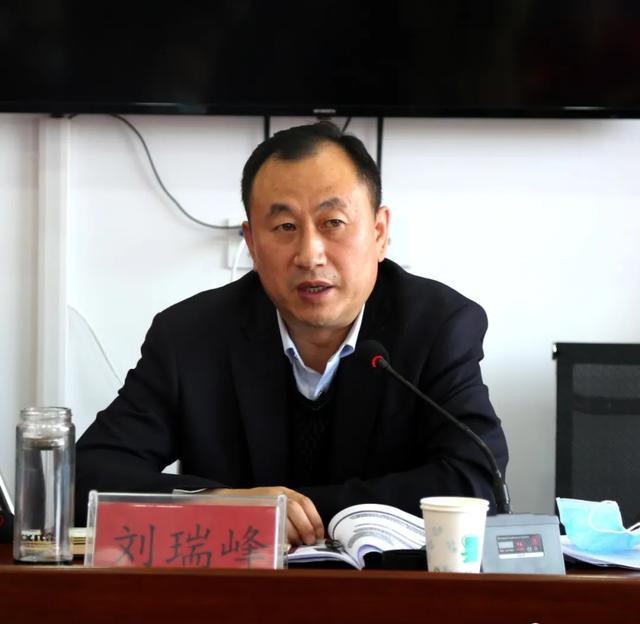 岚县:刘瑞峰在顺会乡调研脱贫攻坚工作