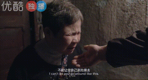 那些开着豪车摆摊的网红们,先憋忙着直播了…