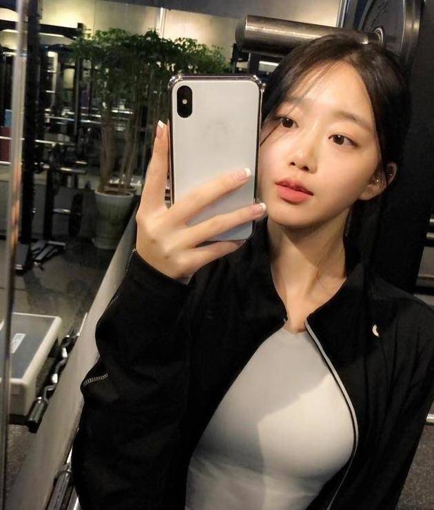 韩国健身网红李美娜,身材好更要坚持运动,你打几分?