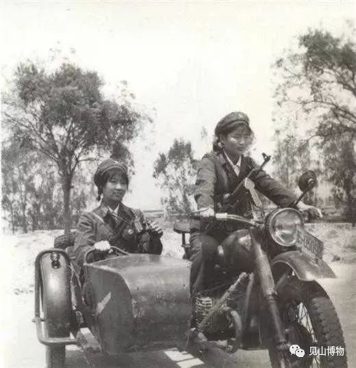 对越自卫反击战40年图集