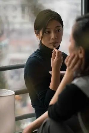 真正的时髦男女,活在30年前的国产剧里