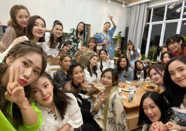 章泽天看“乘风姐姐”深受感触：要调整心态才能控场