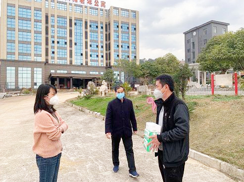 湖北武穴:董学敏,张建军到福人缘送祝福!老人说,好暖心!