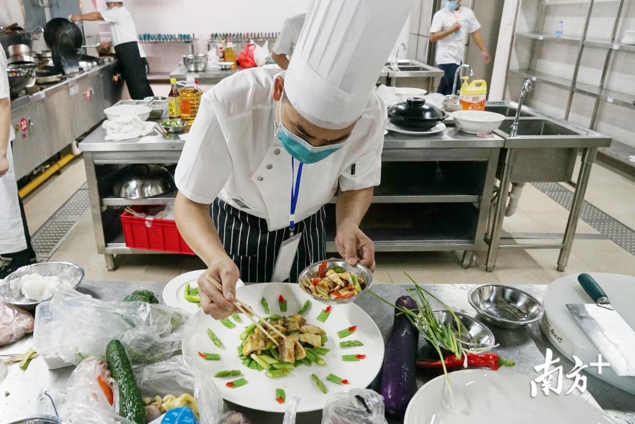 中山百余位粤菜师傅进行厨艺大比拼获奖名单出炉