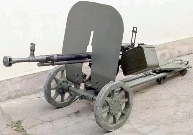 二战初期苏军的两个轮子,轮式重机枪大显神威,击杀无数德军