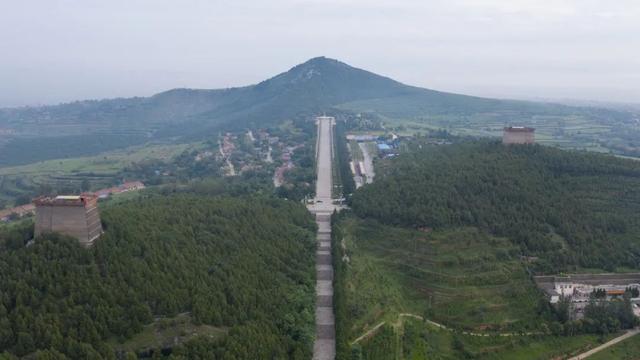 陕西咸阳乾陵—唐高宗与武则天合葬墓(图/图虫创意)