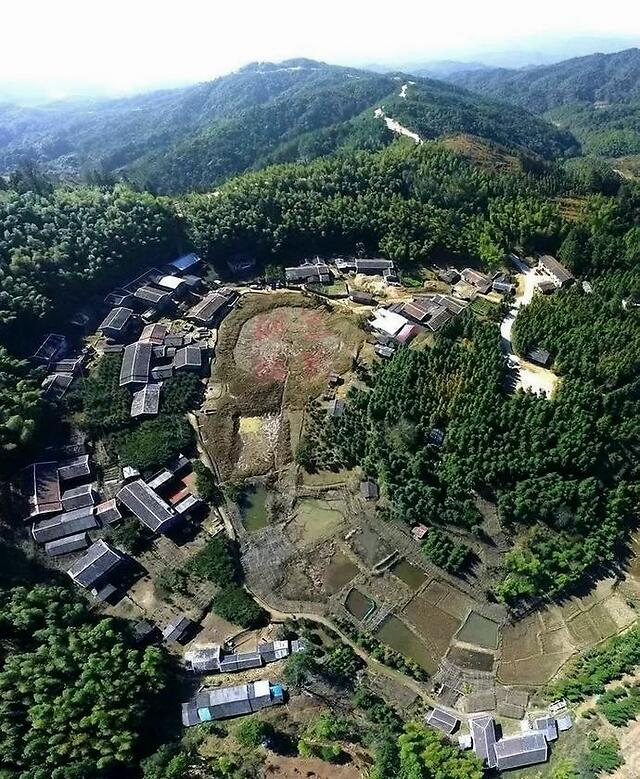 一个建在火山口的古村落——三明明溪翠竹洋