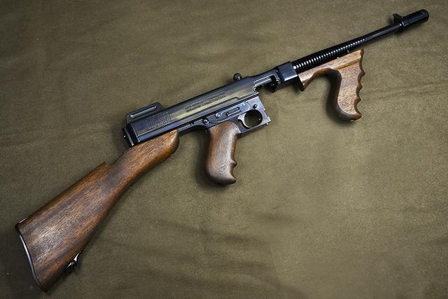 m1928汤普森全金属木质玩具airsoft 6mmbb弹版__凤凰网