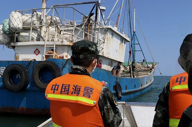 中国海警局东海分局组织开展"亮剑2020"海洋伏季休渔执法行动