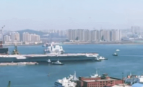 央视公开第二艘国产航母:三部电磁弹射器上舰