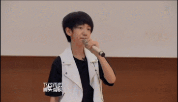 从小就看出来是个爱豆脸▼ 那时候真是超萌小正太!