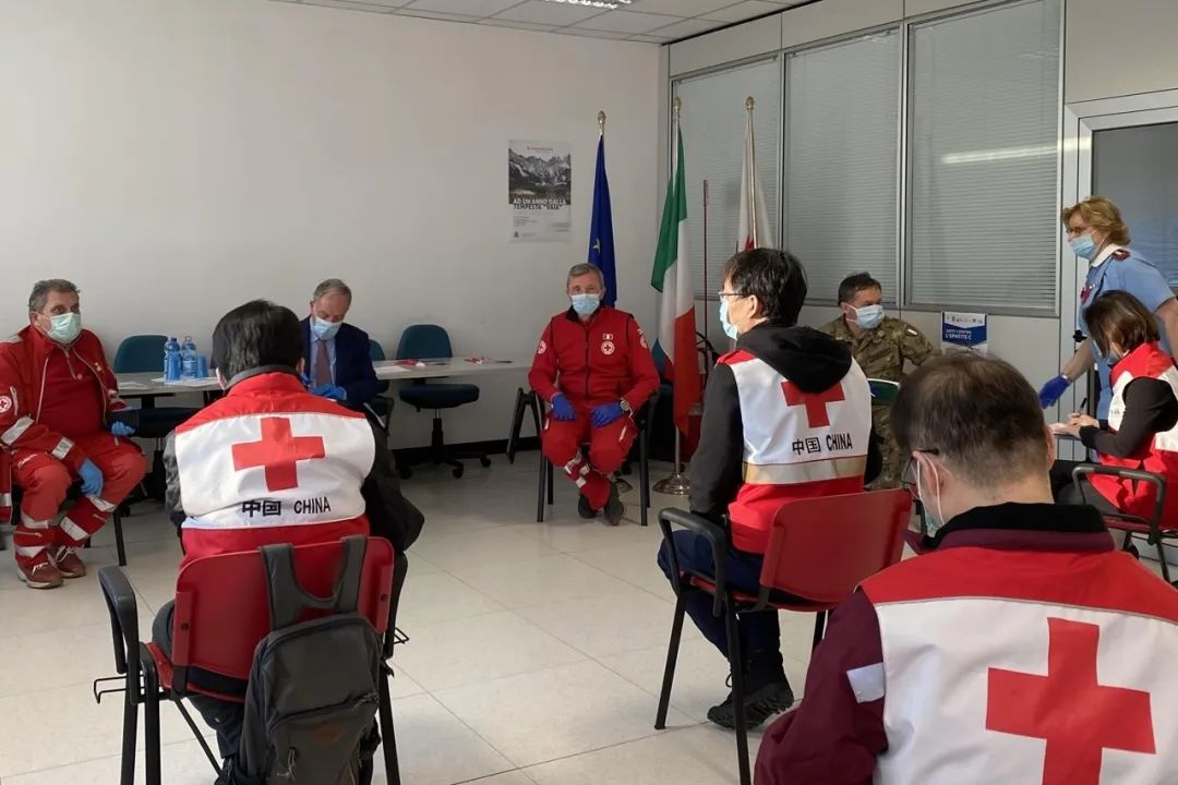 疫情“震中”由亚洲移至欧美疫苗研发正与生命竞速