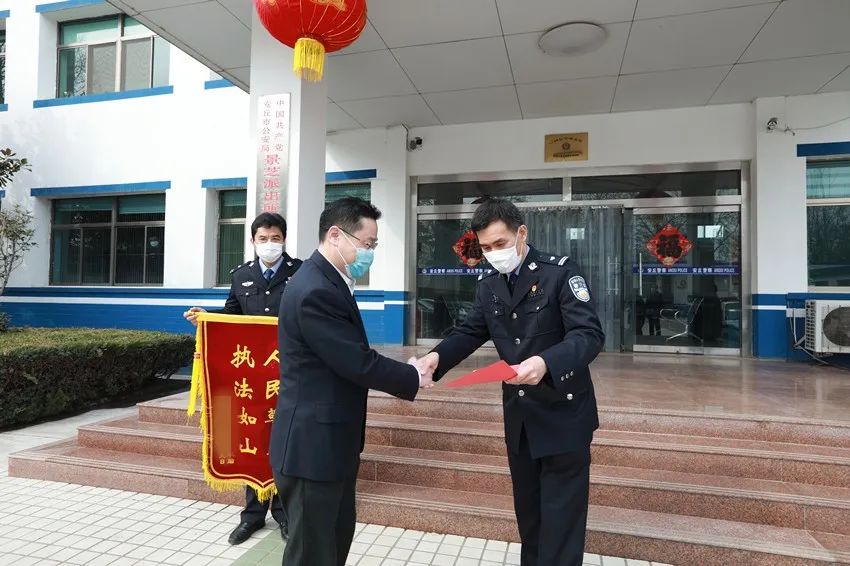 安丘一青年嫌家里宽带效果不好,竟跑出门干这事!被警方抓现行