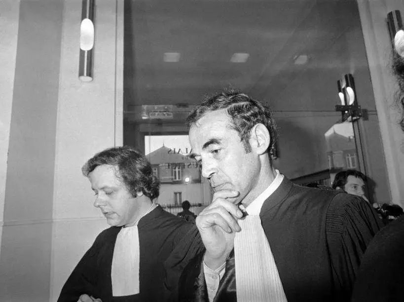 断头台下，人人平等 ｜大象公会