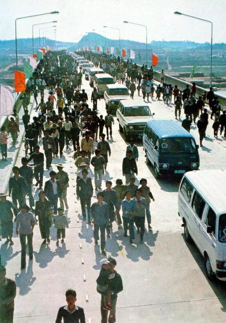 高速收费为什么没完没了｜大象公会