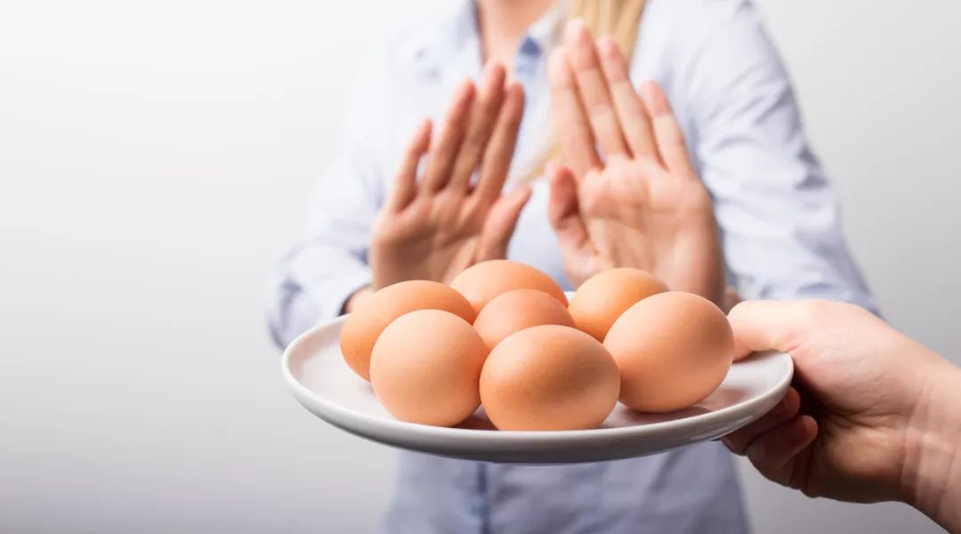 鸡蛋过敏的人比例挺高,要警惕.