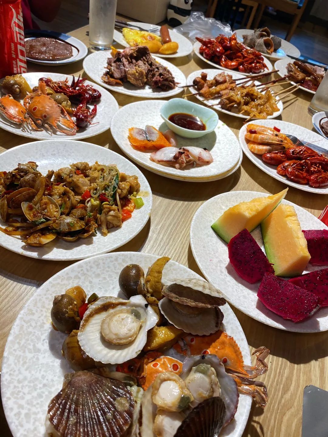 长春99块钱洗浴汗蒸 海鲜自助大餐,超多海鲜烤羊排牛排,太丰盛