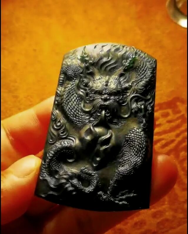 千姿百态玉雕龙牌素材欣赏