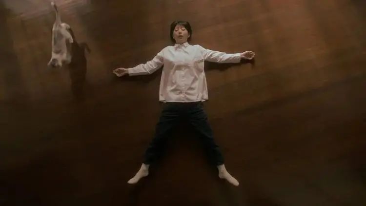 人人都在断舍离,只有我离不开旧物