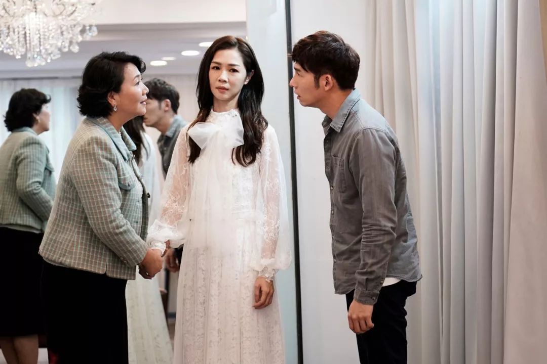 中国男女光棍超2亿，80%女性主动选择单身