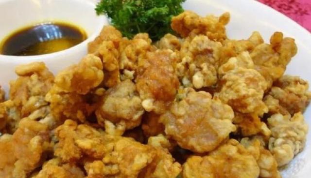 然而莆田和福州的荔枝肉各有特色,莆田的荔枝肉是以油炸为主,更注重肉
